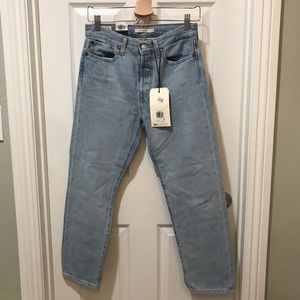 Levis wedgie Jean